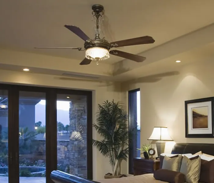 A picture of a ceiling fan.
