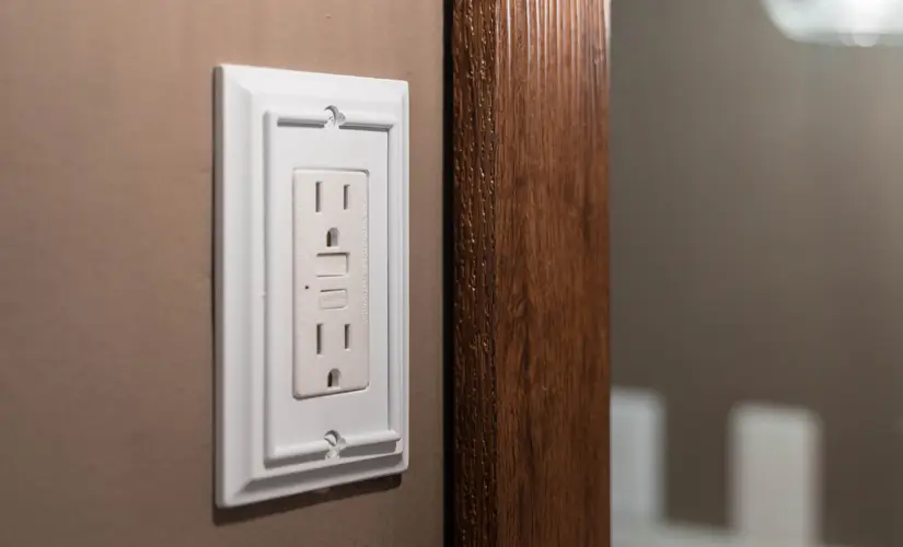 What Are Electric Outlet Buttons?